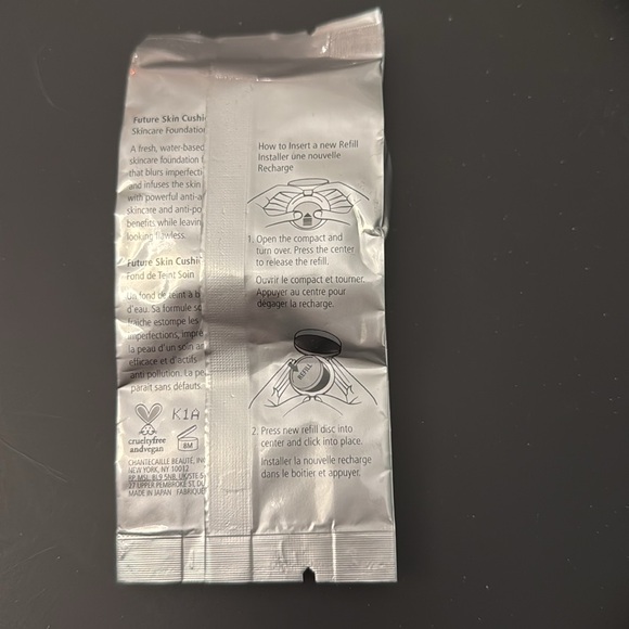 Chantecaille Future Skin Cushion Foundation Refill - alabaster - Picture 2 of 2
